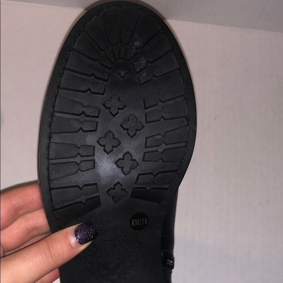 NWT Vince Camuto Warby Black Boots, Size 8 - Picture 8 of 9